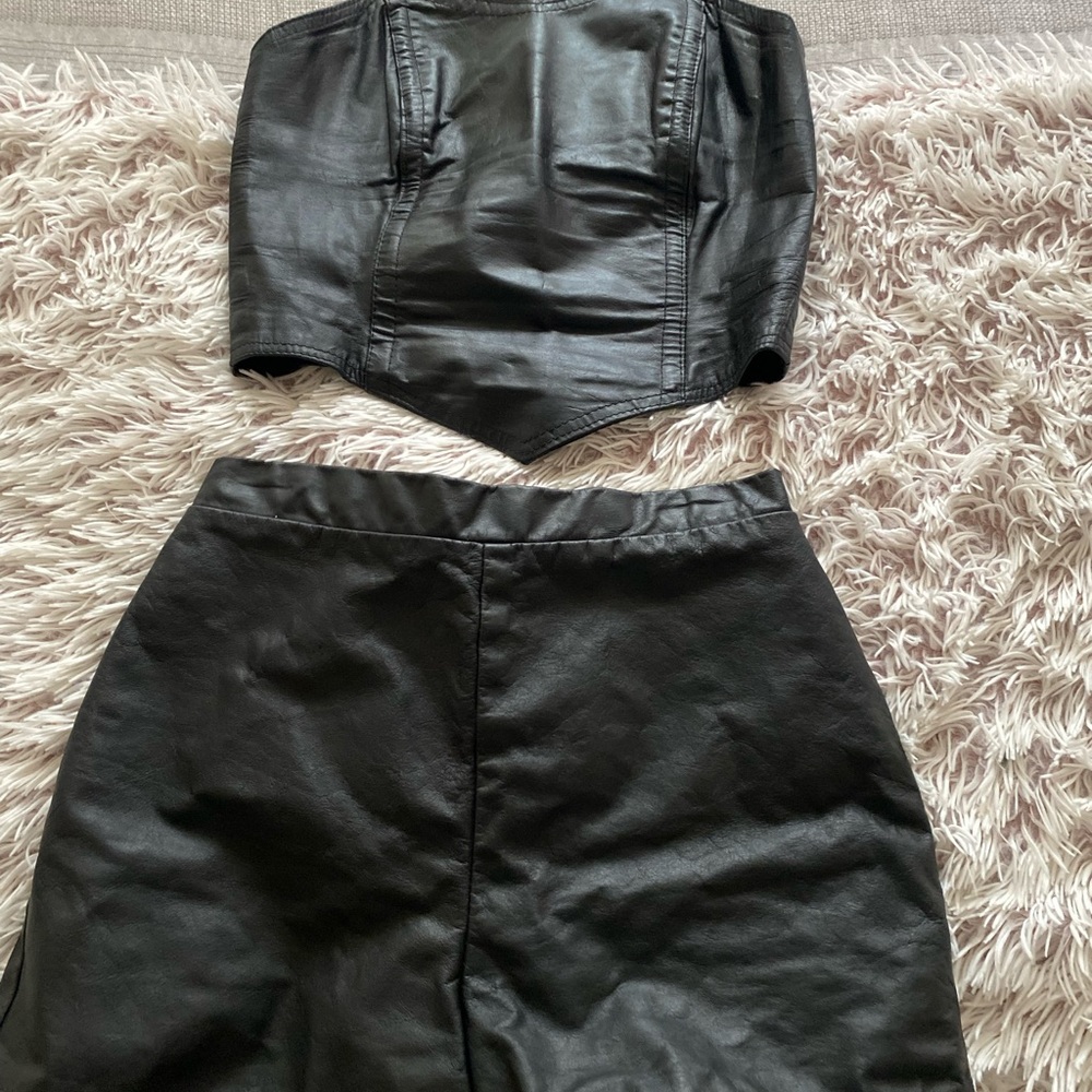 L Vintage 80’s Leather high waisted Festival RAVE shorts and corset